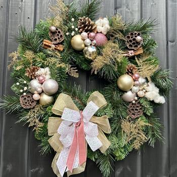 Christmas fresh door wreath - Pretty in Pink